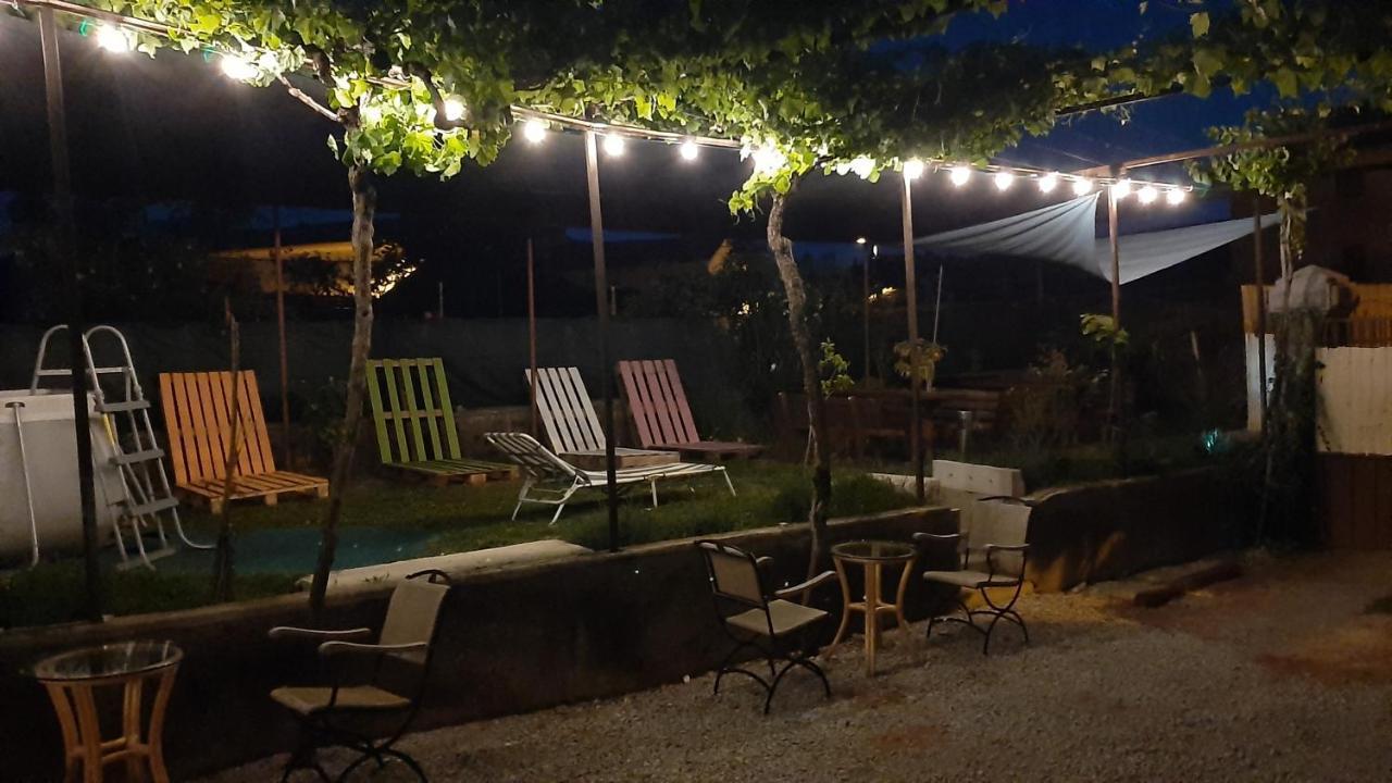 Komen Residence Muzica Bed And Breakfast المظهر الخارجي الصورة